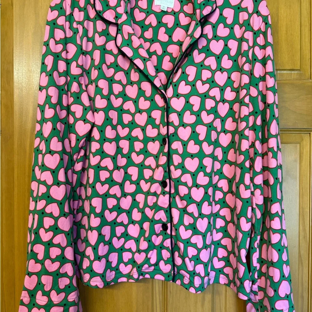 Women's Heart-Print Pajama Set - Pink Hearts on Green - Picture 2 of 9